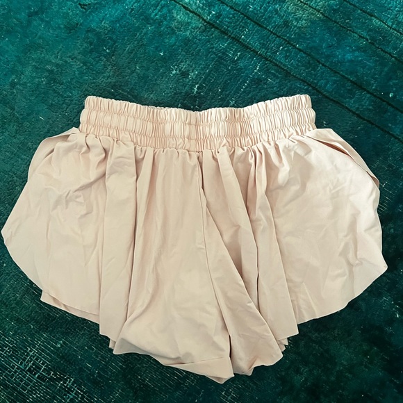 Light pink flowy athletic shorts - Picture 5 of 5